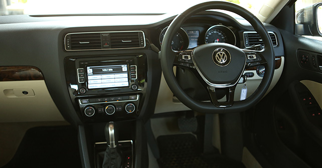 New Volkswagen Jetta 1.4 TSI Interior