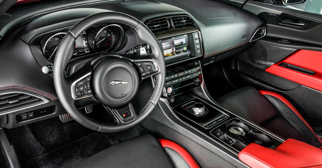 Jaguar XE 20d and 25t Interior