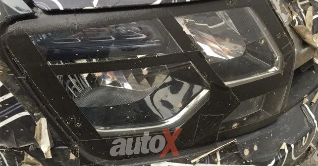 Renault Duster automatic head lamp