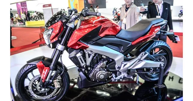 Bajaj Pulsar CS 400