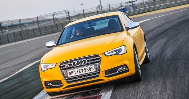 Audi S5 Front View Motion