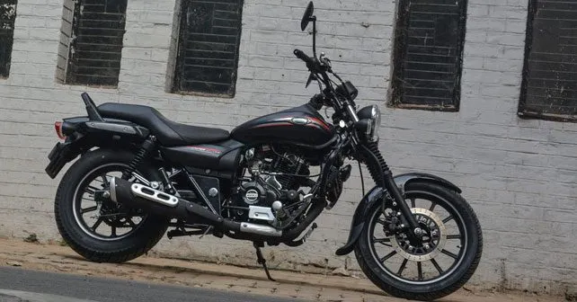Ride Bajaj Avenger 220 Jan 2016 Pic1