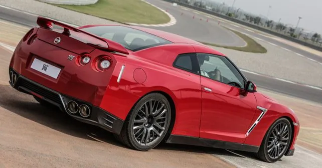 Nissan GT R Back View