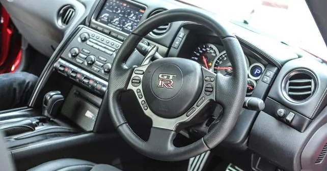 Nissan GT R Interior