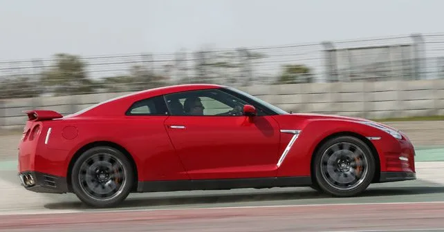 Nissan GT R On The Go