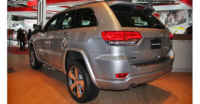 Jeep Grand Cherokee rear three quarter