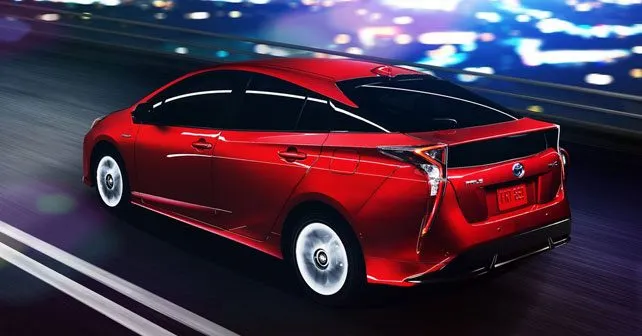 Toyota Prius Rear Three Quarter Dynamic