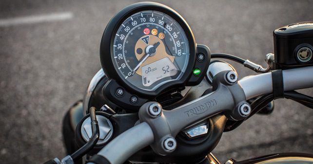 Triumph Bonneville Bobber Speed Meter