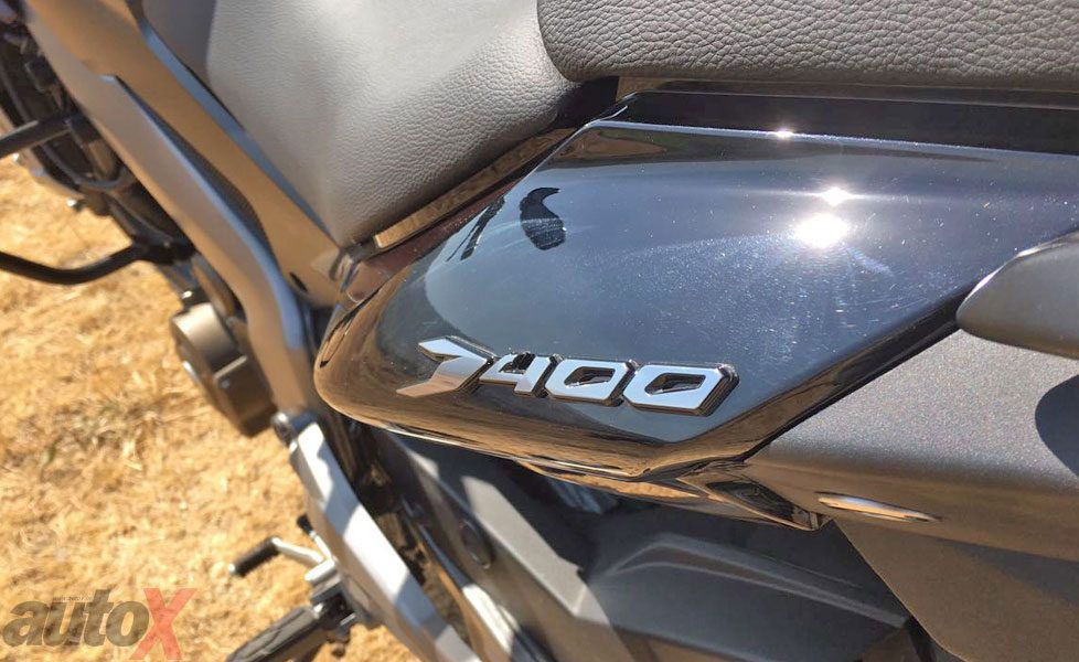 bajaj dominar 400 image badge