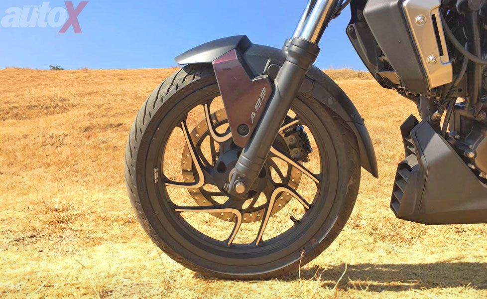 bajaj dominar 400 image front wheel