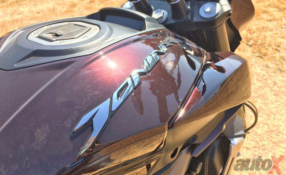 bajaj dominar 400 image fuel tank