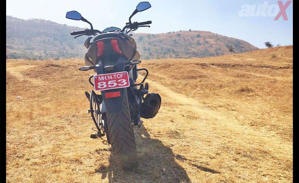 bajaj dominar 400 image rear