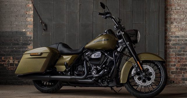 Harley Davidson Road King Special side