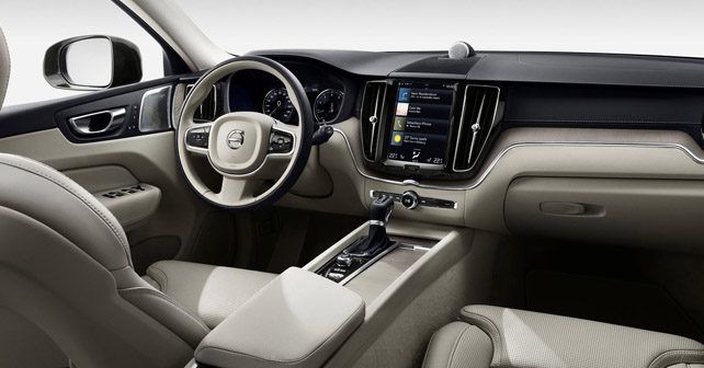2018 Volvo XC60 interior