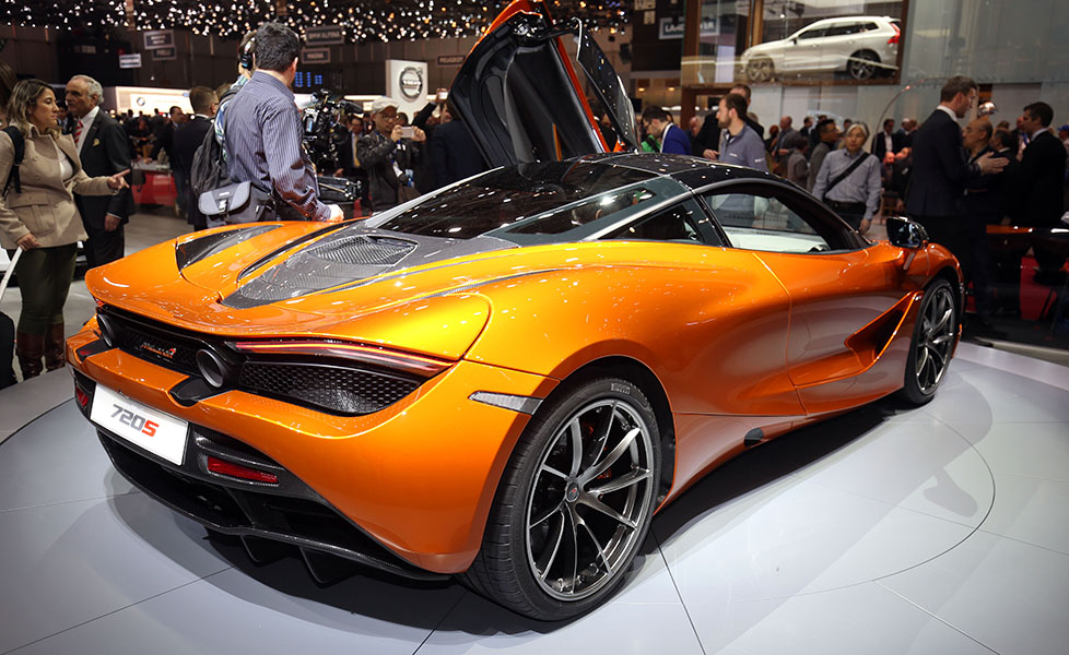 McLaren 720S rear