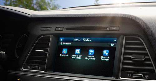 Hyundai Sonata image touchscreen