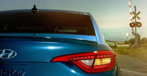 Hyundai Sonata image lakeside blue