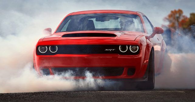Dodge Challenger SRT Demon burnout