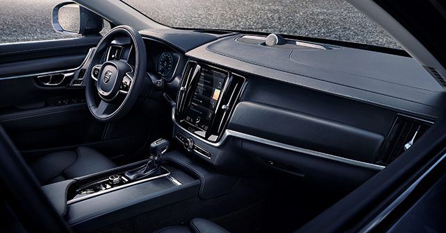 Volvo V90 Cross Country Interior