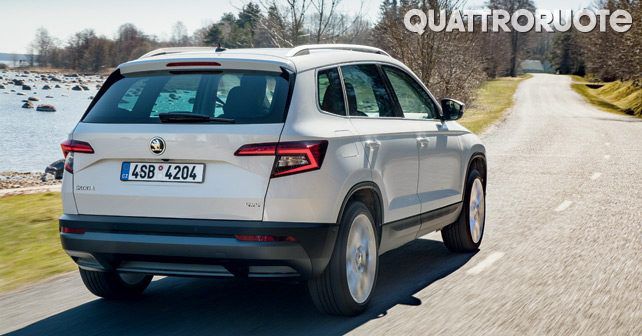 SKODA KAROQ rear three quarter motion