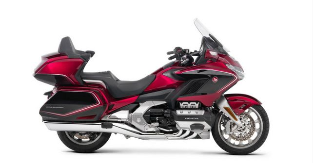 2018 honda goldwing side