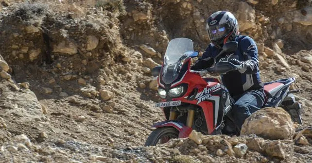 Land Rover Discovery and Trimph Tiger and Honda Africa Twin Travelogue Pic16