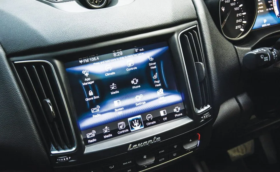 Maserati Levante image Diesel screen gal
