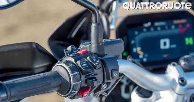 BMW R 1200 GS hand controls