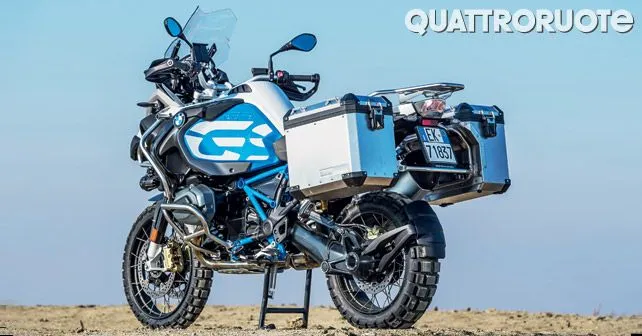 BMW R 1200 GS side profile2