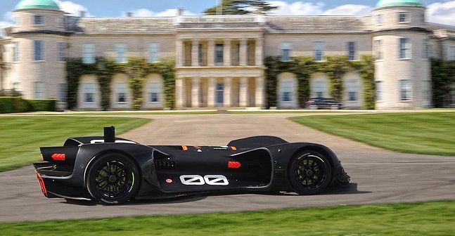 Autonomous Robocar Beim Goodwood Hill Climb