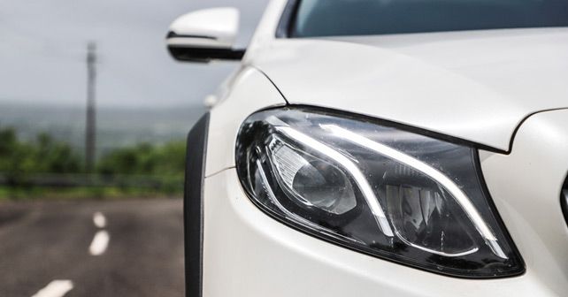Mercedes-Benz E-Class All-Terrain Head Lamp
