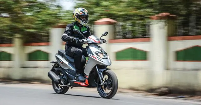 Aprilia SR 125 Front Three Quarter Aprilia SR 125 Front Three Quarter