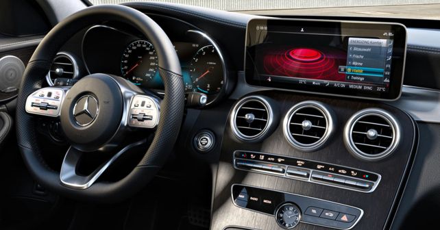 Mercedes-Benz C-Class facelift dashboard