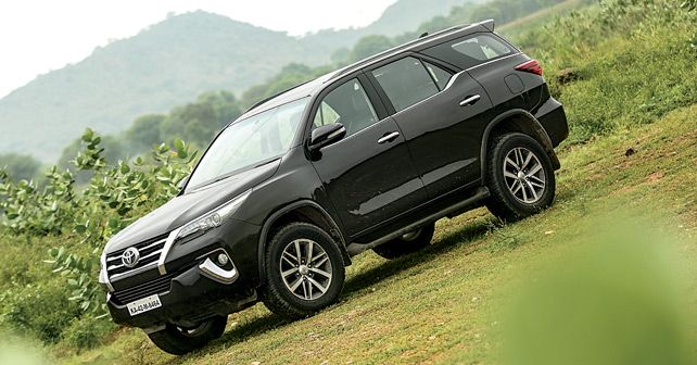 Toyota Fortuner Side Profile