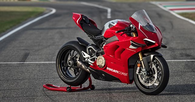 Ducati Panigale V4 R Still