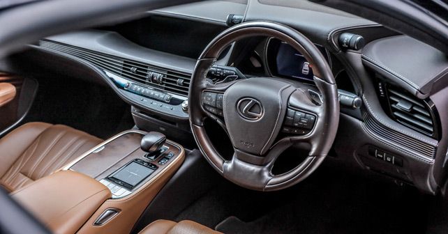 Lexus LS 500h Steering Wheel