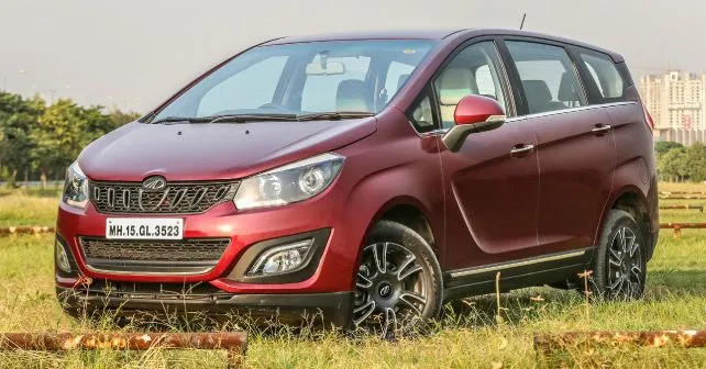 Mahindra Marazzo Front Three Quarter