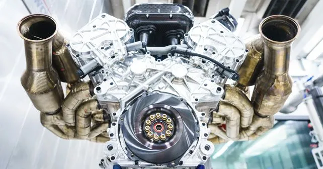 Aston Martin Valkyrie Engine