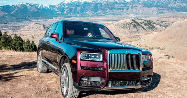 Rolls Royce Cullinan Front Three Quarter Off Road