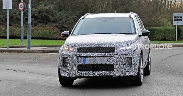 2019 LR Discovery Sport front