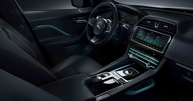 F PACE 300 Sport Interior