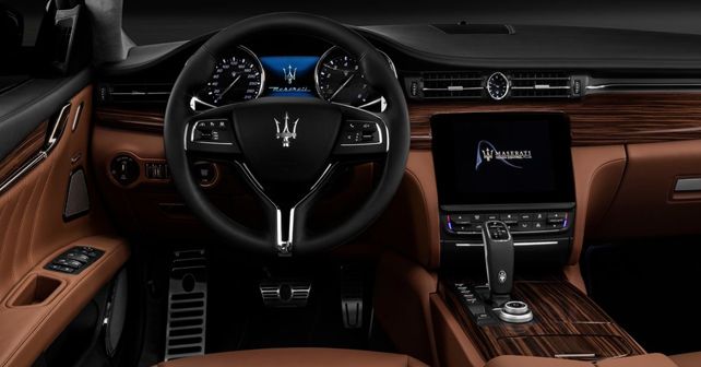 2019 Maserati Quattroporte interior