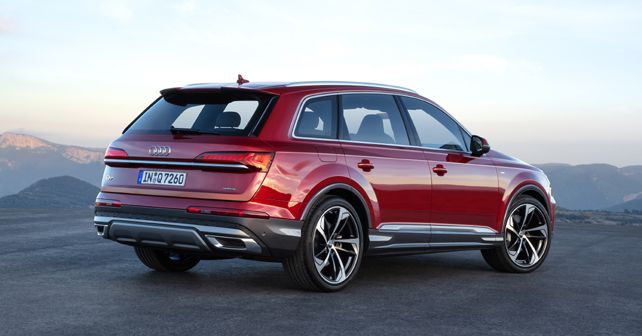 2019 Audi Q7 Rear Quarter Static