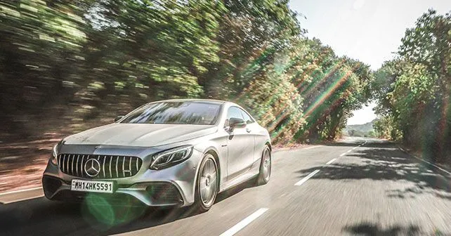 Mercedes-AMG S63 Coupe Front Three Quarter Dynamic