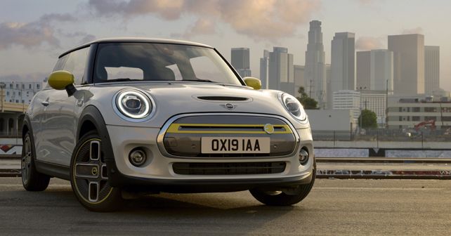 MINI Cooper SE 4