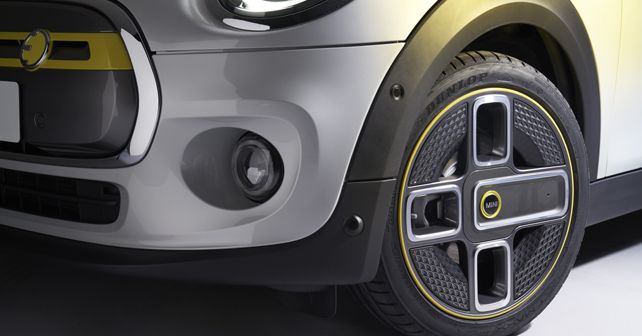MINI Cooper SE Wheel Design