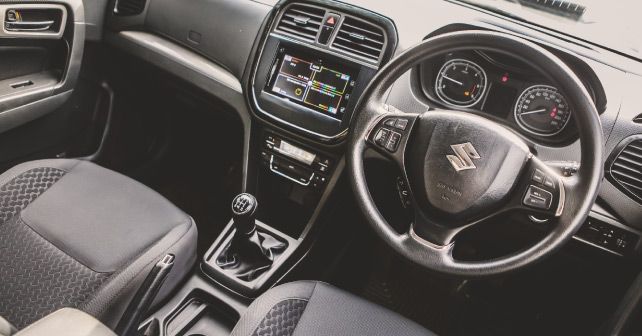 Maruti Suzuki Vitara Brezza dashboard