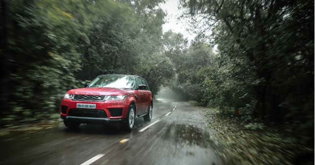 Range Rover Sport Petrol Action