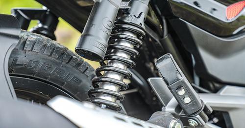 Bajaj Pulsar 125 Image Rear Shocker
