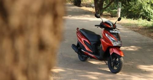 Honda Grazia Review Static Front M11 500x261